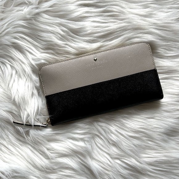 Kate Spade Wallet - Picture 1 of 5